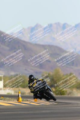 media/Mar-10-2024-SoCal Trackdays (Sun) [[6228d7c590]]/3-Turn 14 (1020am)/